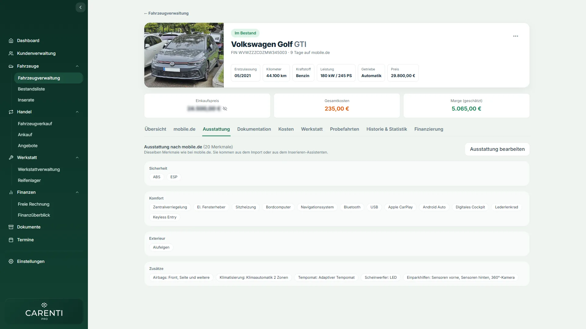 Tab Ausstattung der Fahrzeugakte mit Merkmalen nach mobile.de